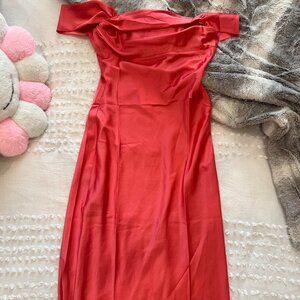 Beginning Boutique Ella Pink Off Shoulder Formal Dress, NEW WITH TAGS!!
